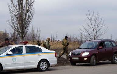 В Угледаре силовики провели 10-часовую 