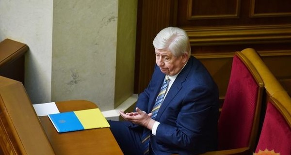 Порошенко подписал указ об отставке Шокина