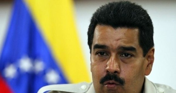Президент Венесуэлы попросил женщин не сушить волосы феном