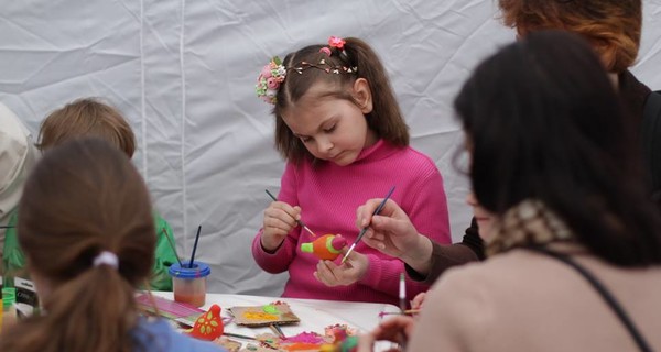 Во Львове Пасха проходит с гаивками и народными танцами  