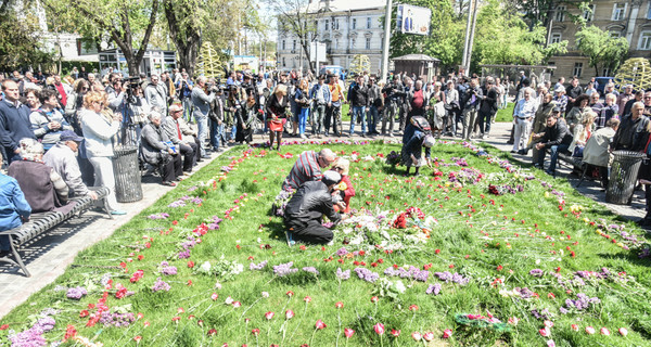 Одесситы сделали альтернативный мемориал памяти жертв 2 мая