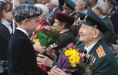 Над миром вновь бушует светлый май: поздравления с Днем Победы 2019