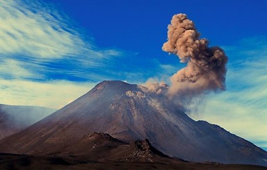 На Сицилии проснулся крупнейший вулкан в Европе