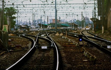 В Сумской области поезд переехал двухлетнего мальчика