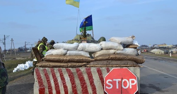 В Марьинке закрыли КПП из-за вечернего обстрела