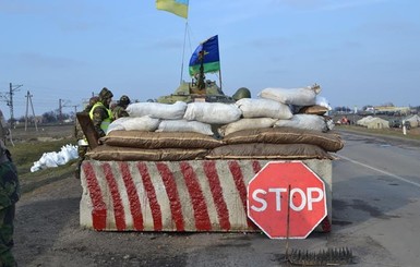 В Марьинке закрыли КПП из-за вечернего обстрела