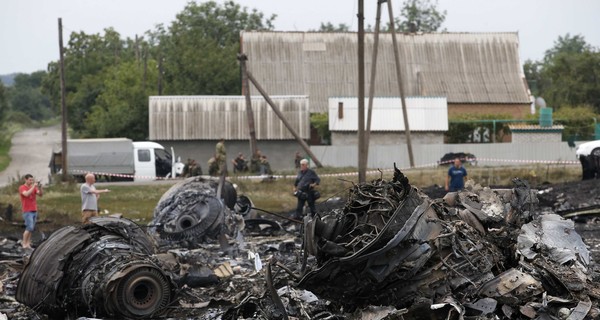 Кто сбил малайзийский 