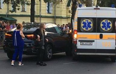 В Ровно внедорожник протаранил 