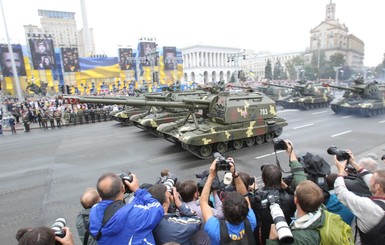 Праздничный парад ко Дню Независимости Украины: фото с места события