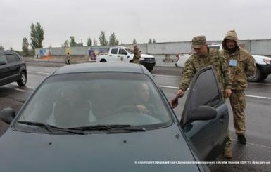 На границе с Польшей образовались пробки из тысячи авто