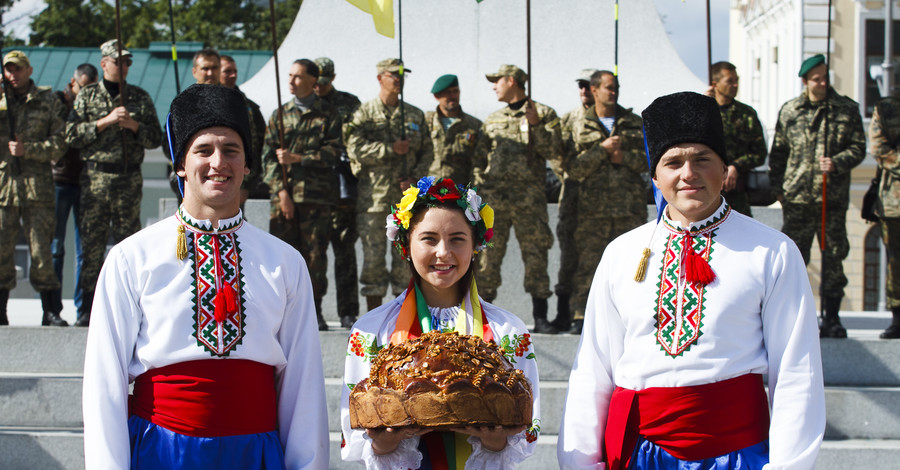 Как в Харькове встречали паралимпийцев: фоторепортаж