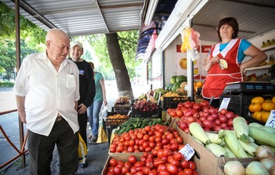 Ученые объяснили, почему помидоры теряют вкус в холодильнике