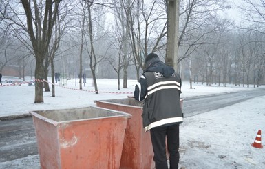 В Краматорске мать бросила ребенка умирать в мусорном баке