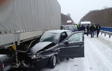 Под Львовом в масштабном ДТП пострадали дети из Беларуси 