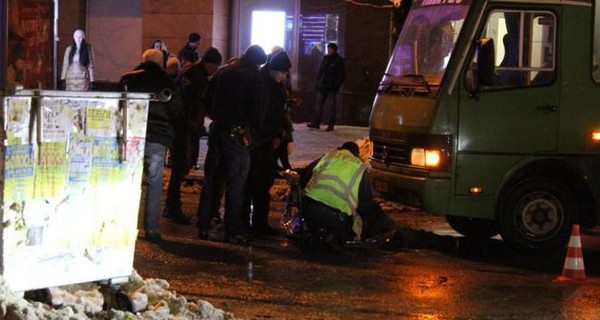 В Днепре маршрутка на переходе сбила человека