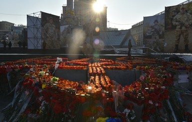 Майдан Независимости после столкновений ОУН и полиции: фото 