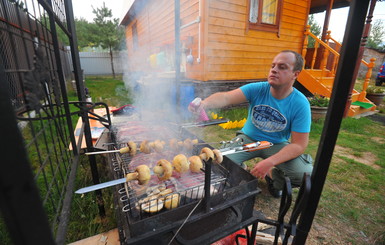 Рецепты для майских пикников: готовим на мангале без мяса