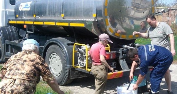 В Авдеевке осталась тысяча кубометров воды