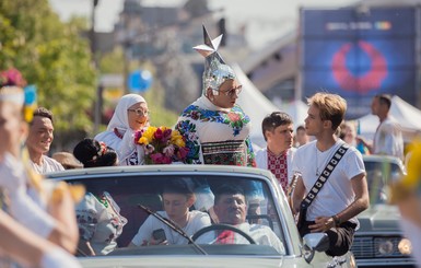 Андрей Данилко: Мечтаю отдохнуть от Верки Сердючки и сбежать с Инкой на море