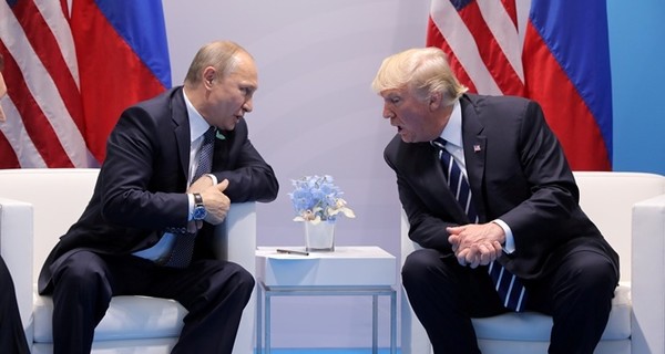 Трамп рассказал, о чем шутил с Путиным