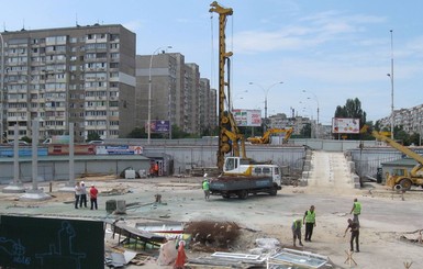 В Киеве на скандальной стройке на 