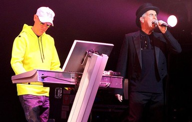 В Рио-де-Жанейро трансвеститы ограбили группу Pet Shop Boys