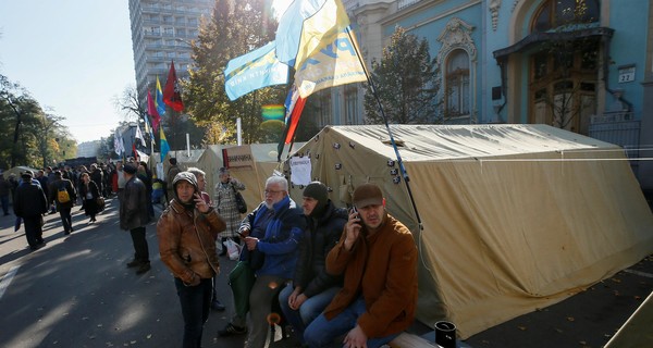 Протесты под Верховной Радой: что происходит в парламенте и около него