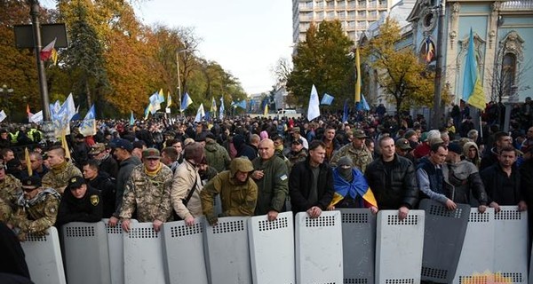 Полиция насчитала под Радой 100 ветеранов батальона 