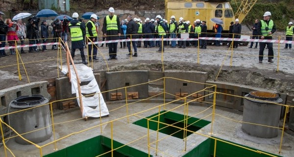 Виталий Кличко принял участие в запуске новой ветки столичного коллектора