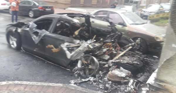 На сгоревшем в Киеве Audi возили бывшего министра Пивоварского