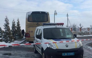 Возле Львова подорвали польский автобус