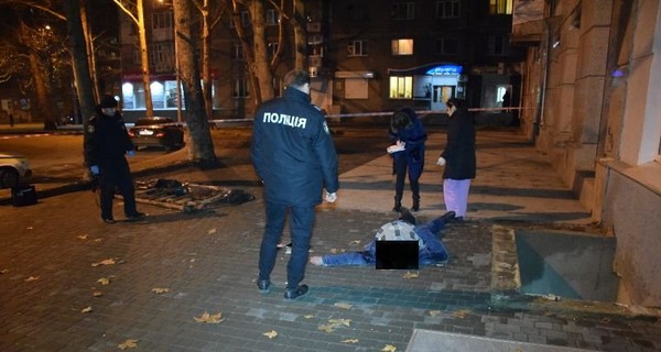 В Николаеве пьяный морпех упал в яму и погиб