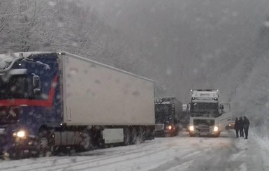 Сегодня днем, 22 декабря, в Украине временами пройдет снег