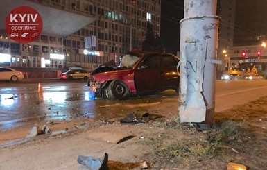 Соцсети: подполковник полиции устроил аварию в центре Киева