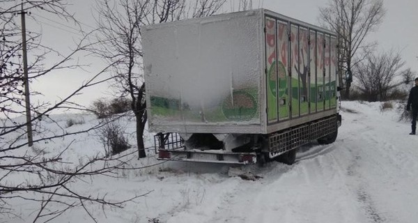 В Винницкой и Черкасской областях на трассах стоят более 400 авто