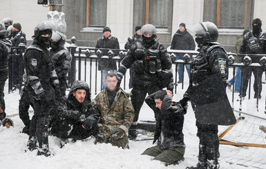 Итоги штурма городка под Радой: четыре протокола на женщин и одна 