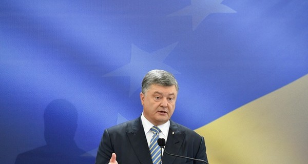 Порошенко опять задекларировал миллион процентных доходов