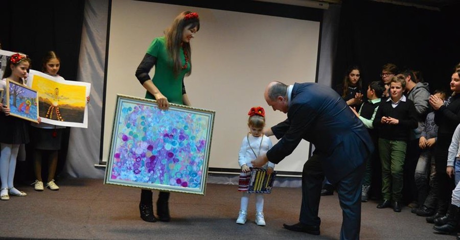 Самая маленькая художница Украины получила Гран-при Международного конкурса