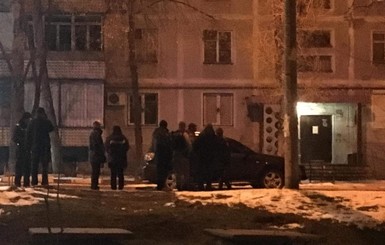 В Запорожье возле школы взорвалось авто