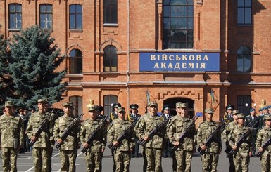 В центре Одессы из самодельного пистолета застрелился курсант