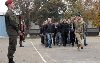 В Украине стартует весенний призыв – заберут 15 тысяч человек