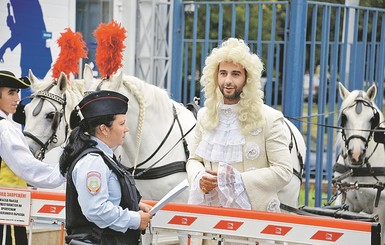 Иван Ургант: Надо смотреть вперед. Но глаза уже видят не одинаково хорошо...