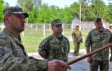 В Украине построят 15 хранилищ для боеприпасов