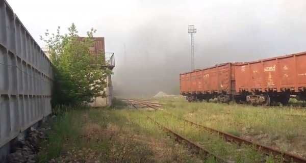 В Днепре горел завод по производству аккумуляторов 