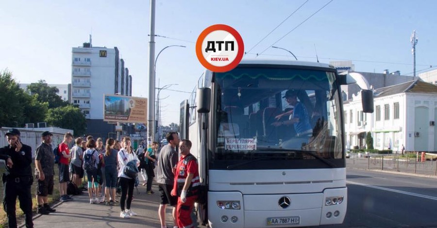 В Киеве водитель школьного автобуса умер за рулем