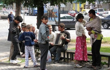 Очередное нападение на ромов: один человек погиб, четверо ранены