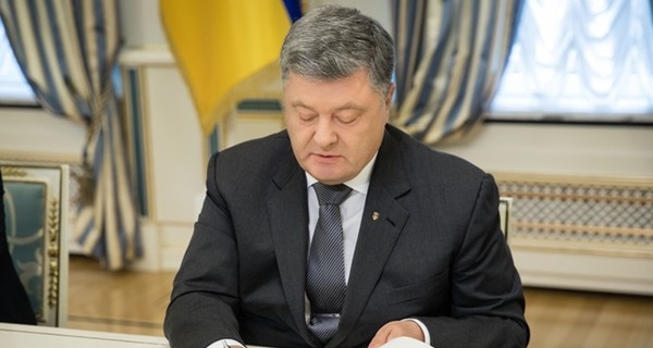 Порошенко одобрил увеличение состава ЦИК, несмотря на бунт в Раде