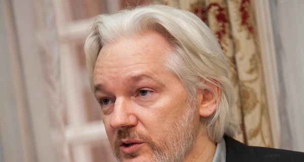 Ассанж больше не возглавляет Wikileaks