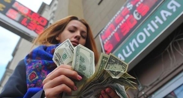 Валютный прогноз: доллар вырастет до 28,50 гривен