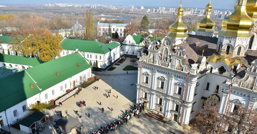 Подводные камни томоса: кому будут принадлежать церкви